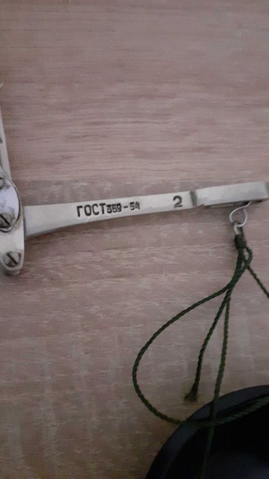 Стара бижутерска везна