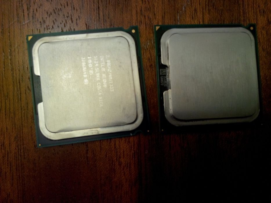 Vand/schimb Procesor server Intel Dual-Core Xeon 5130 2.0GHz