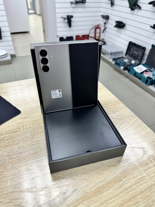 Samsung Galaxy Z Fold 7 12/512 New TM79