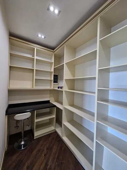 Gabus — просторная квартира в самом центре Яккасарая! 217 м²;