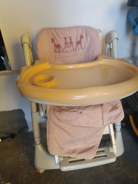 Детский стулчик можно регулировать высоту