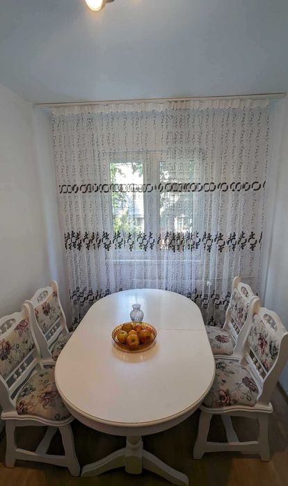 Masa si scaune de fag