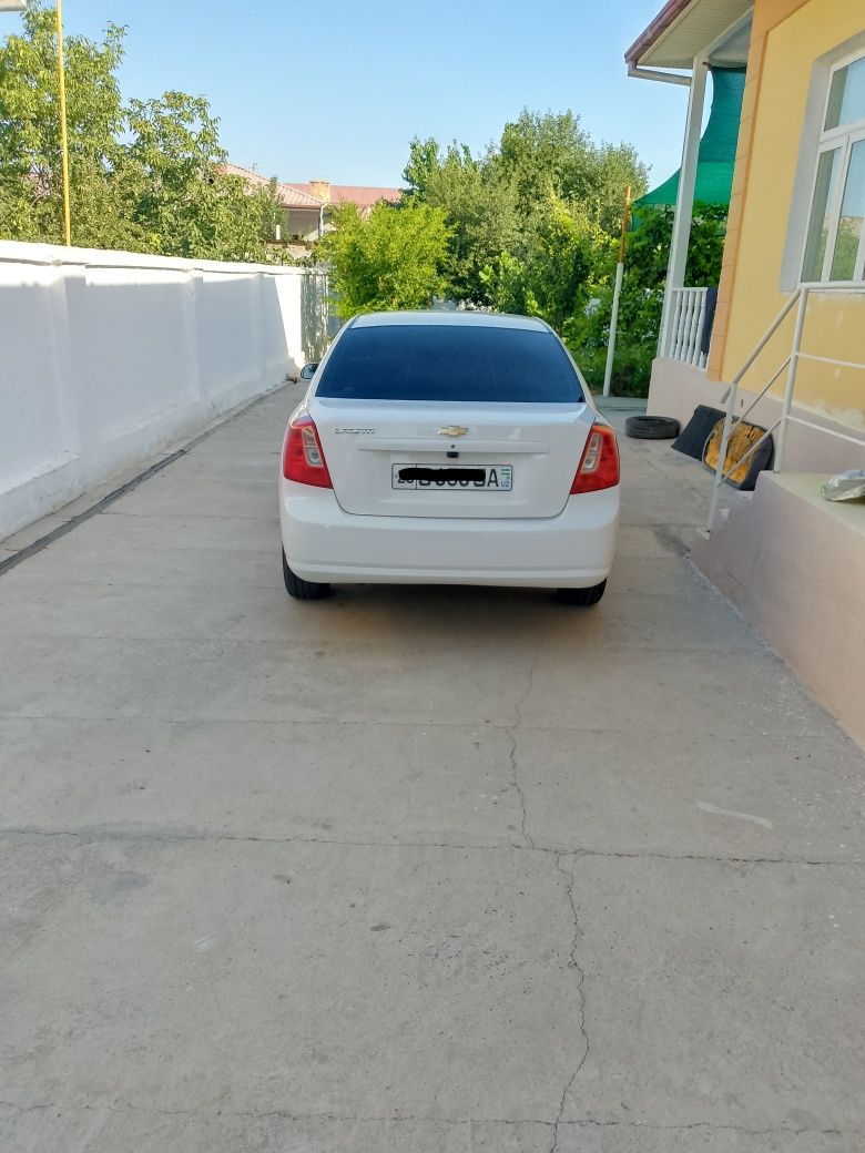Laseti 2 pazitsiya jentra qilgan sotiladi