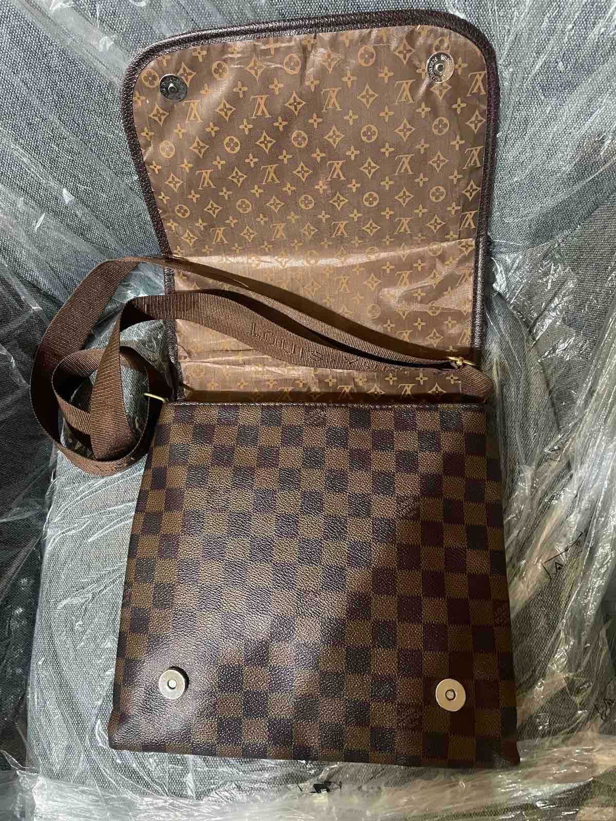 Продавам нова чанта Louis Vuitton унисекс