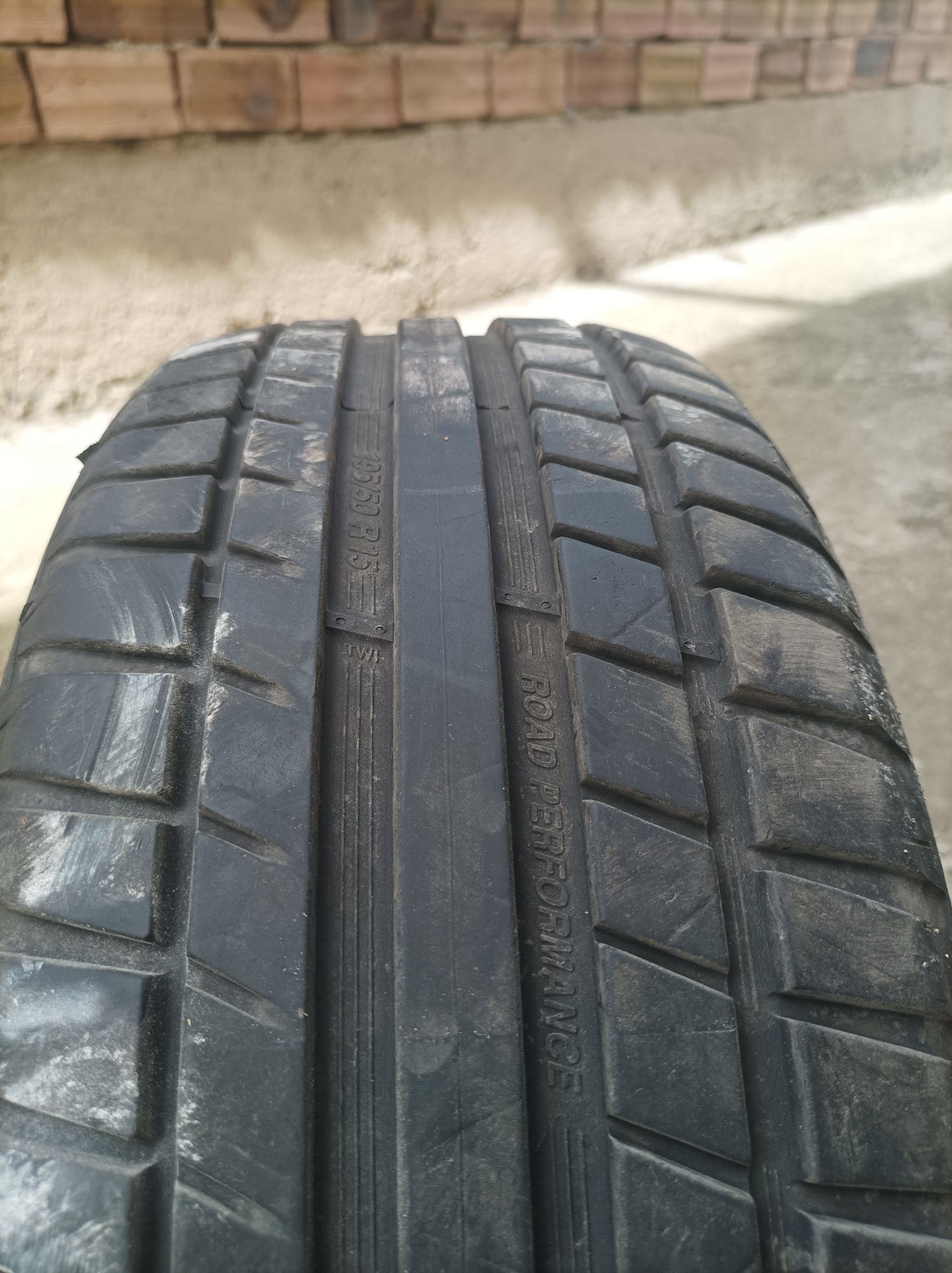 2 броя Летни гуми 195/50R15