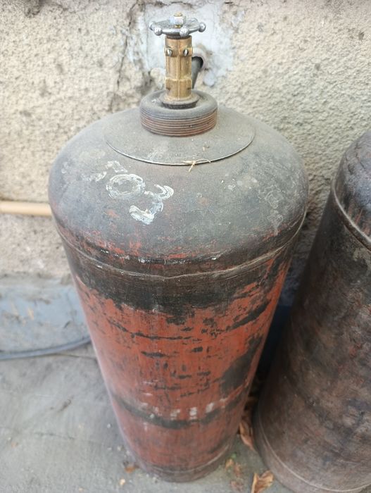 Газовый баллон большой