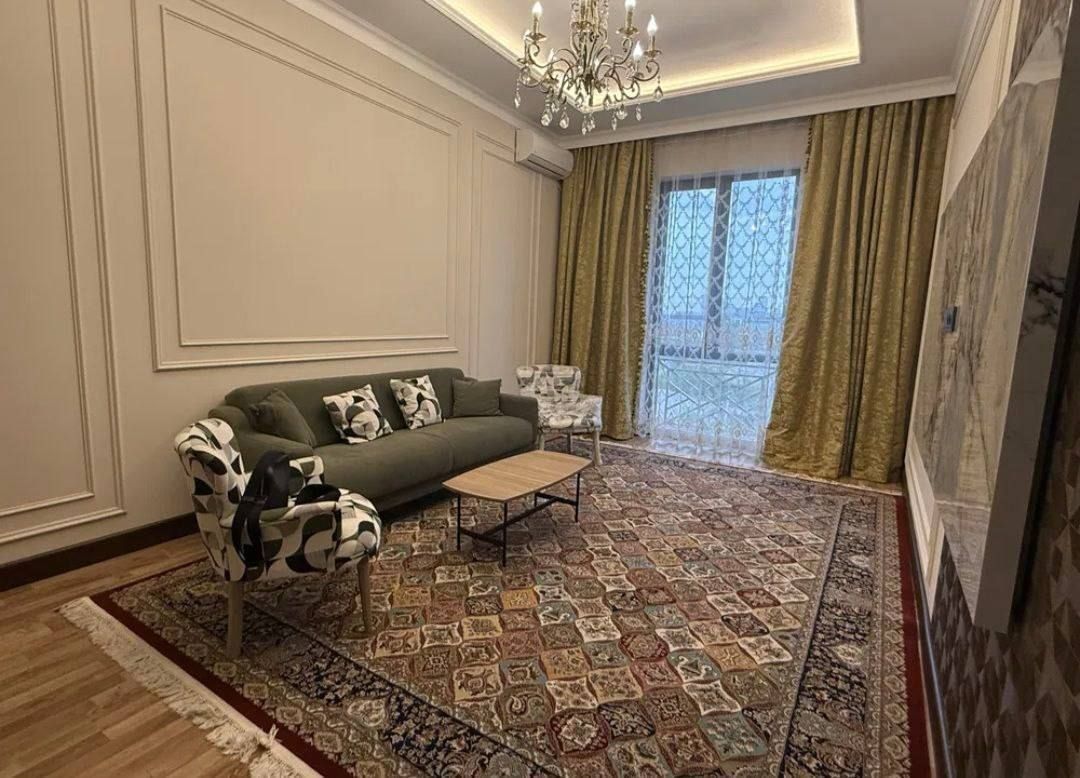 Срочно продается 2х ком кв-ра, ЖК Дрим Хаус, ор-р:мечеть Бодом-р, 84м²