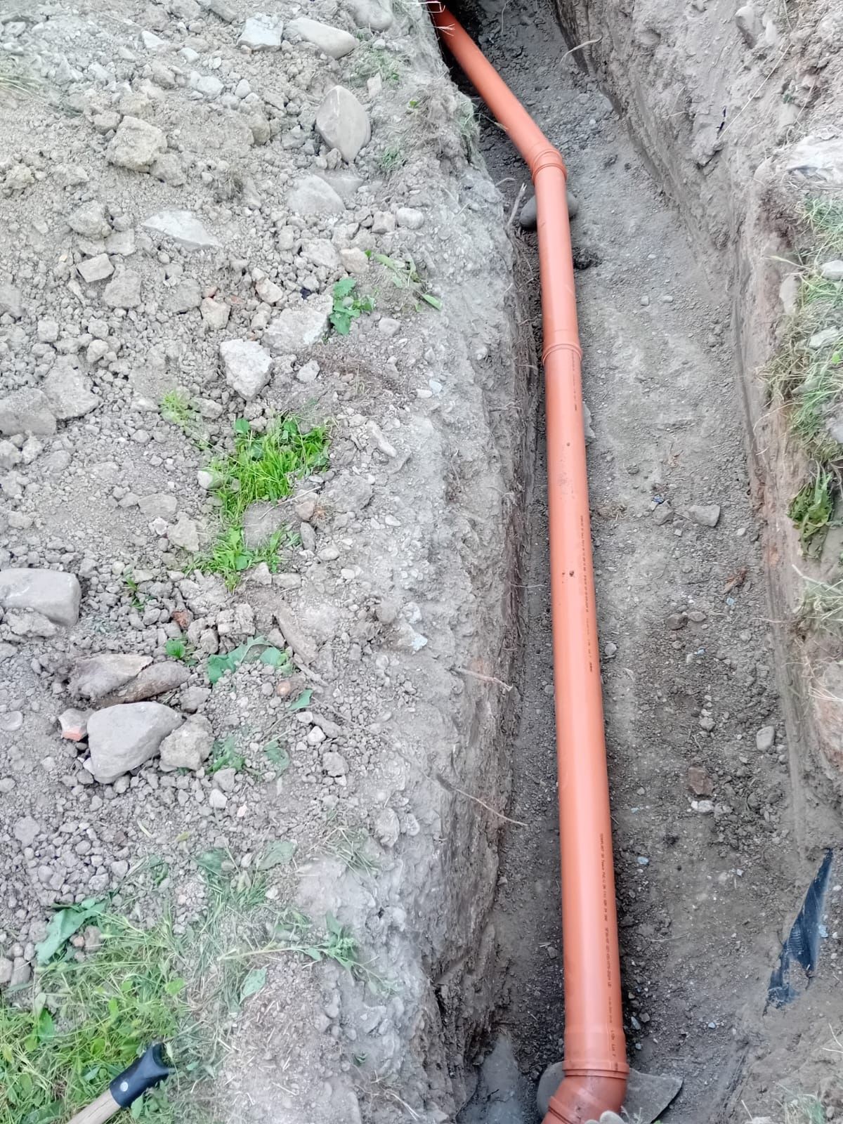 Execut branșamente apa- canal, montaj fose septice