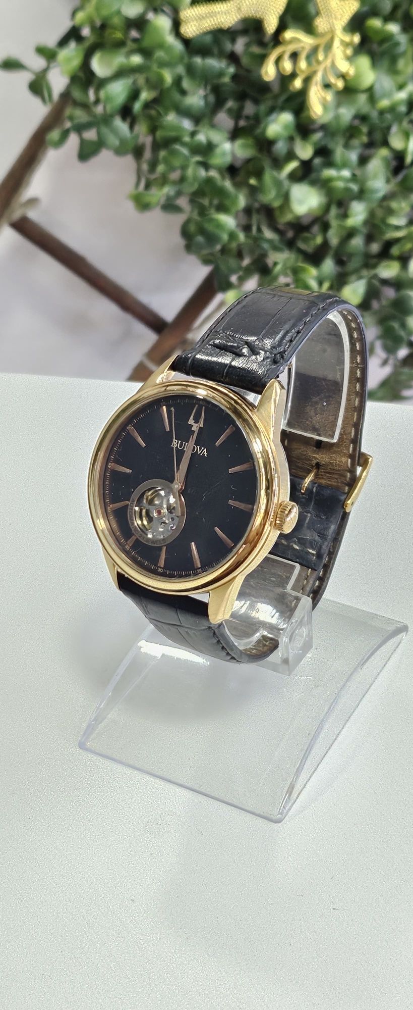 Ceas Bulova bărbătesc clasic automat cu carcasa aurie roz