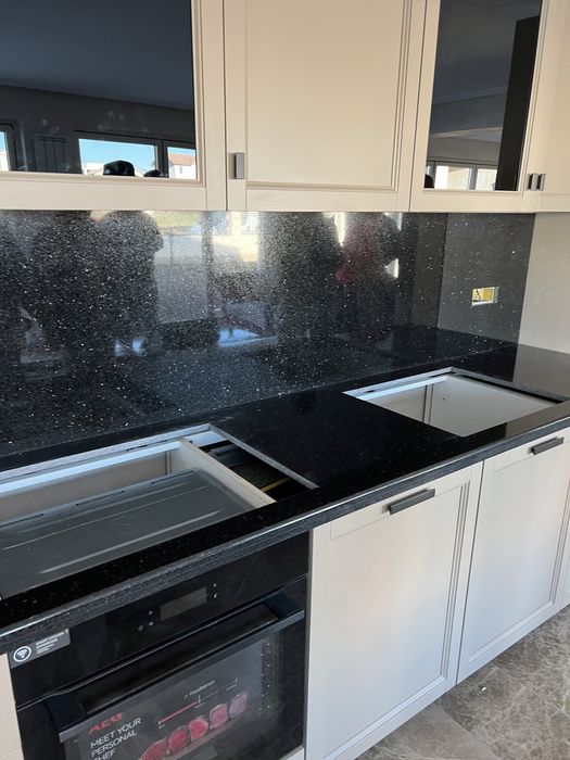 Blaturi Insule Bucatarie Granit Craiova