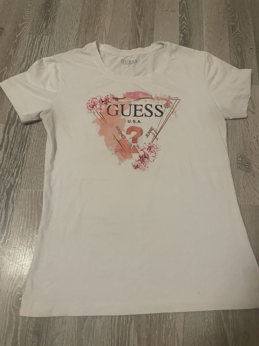 Дамска тениска на GUESS