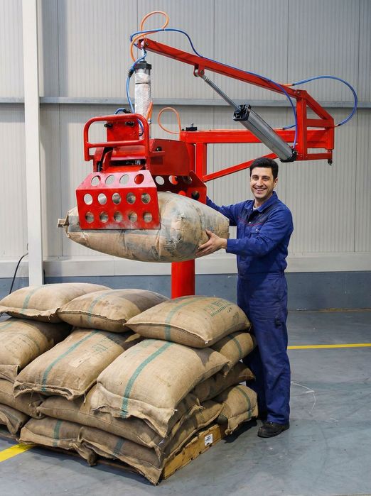 Пневматический подъемник для стройматериалов (цемент, плитка, коробки)