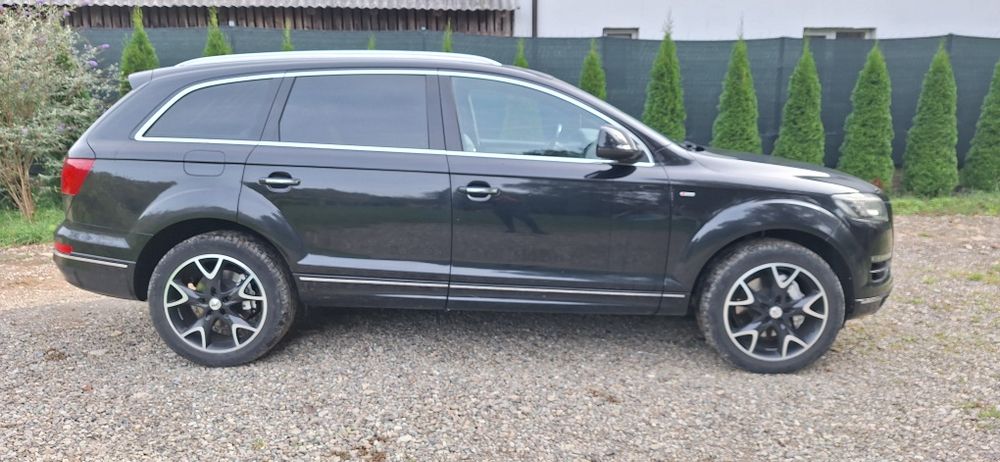 Audi Q7 3.0TDI S-Line 2011 7 locuri