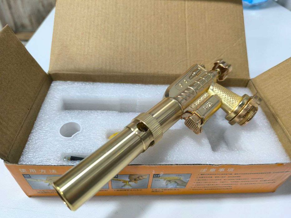 Газовая Туристическая горелка с пьезоподжигом корпус из метала.