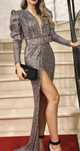 Vand rochie argintie din paiete cu slit adanc si umeri bufanti