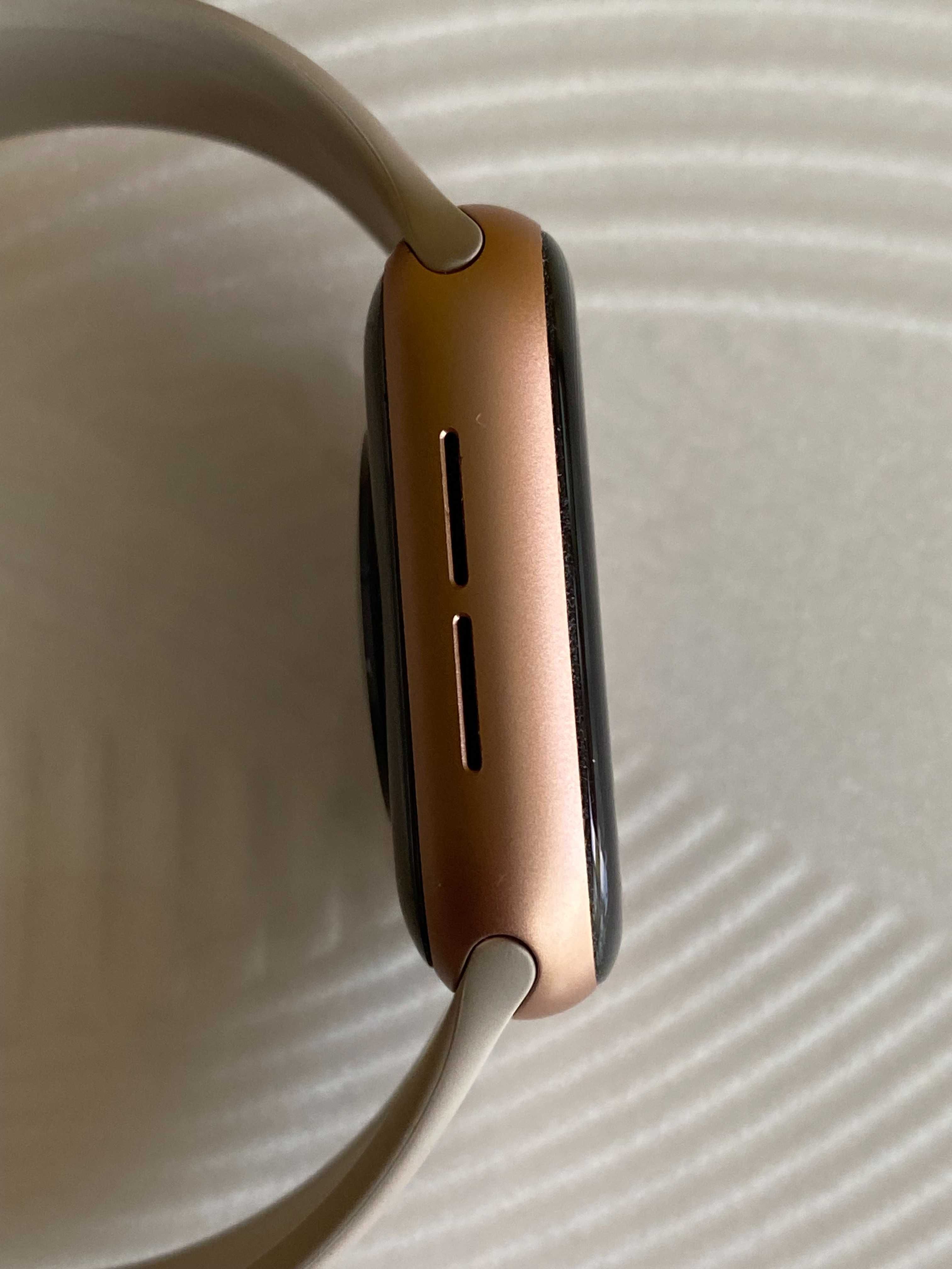 Apple Watch SE 40mm Rose Gold