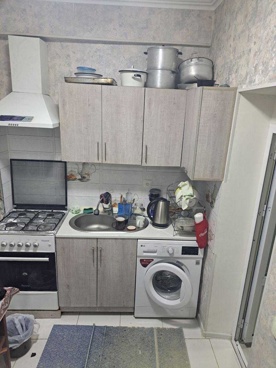 Продаётся 2/3/4 Кирпичный дом средний ремонт ор-р Саёхат, 171 школа !