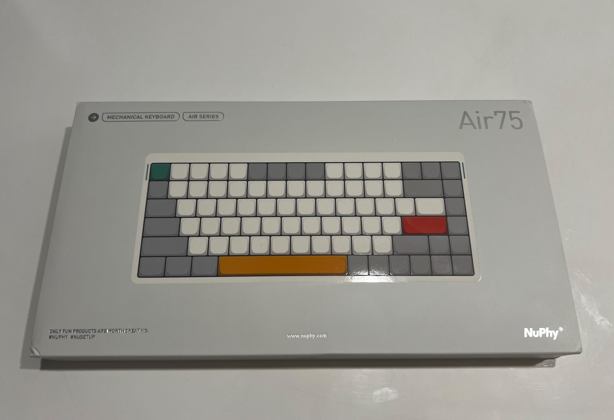 Nuphy Air75 V2, Gateron Red Mechanical, Ionic White