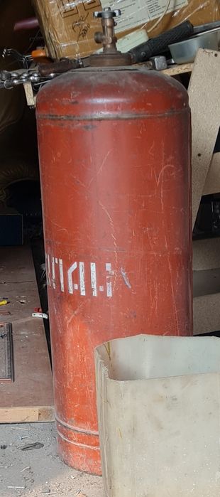 Газовый балон продам 1 шт