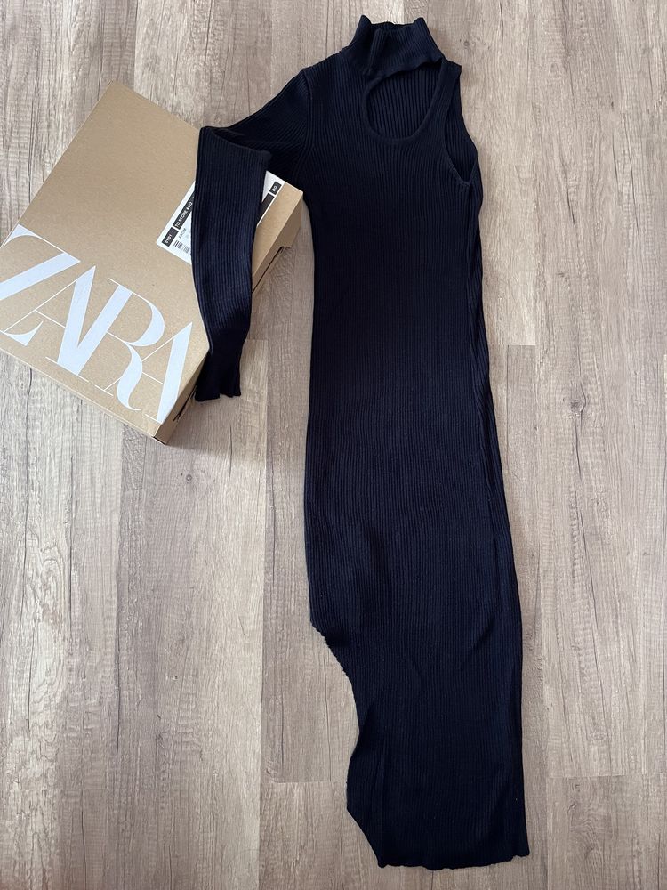 Рокля ZARA черна