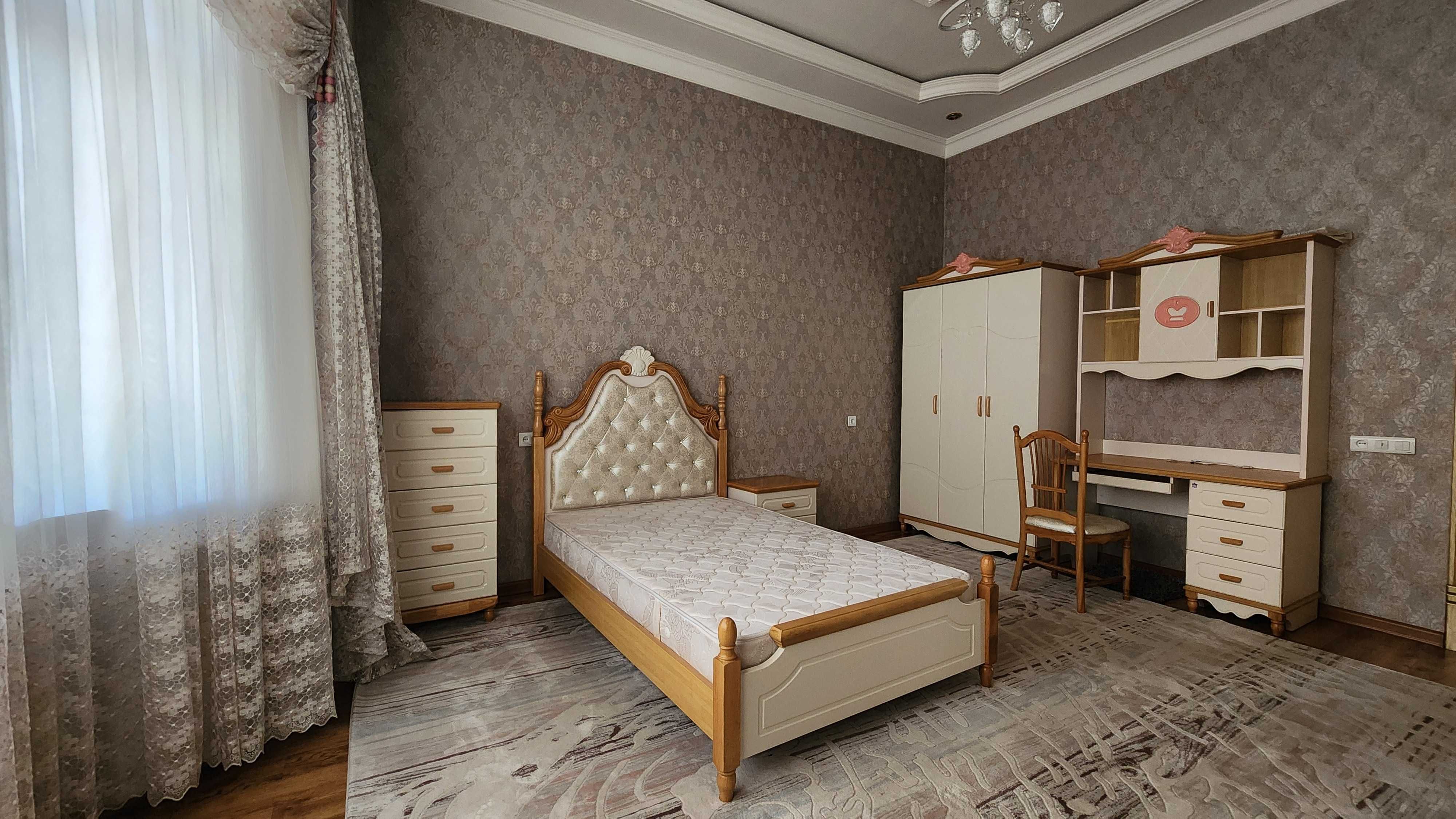 СРОЧНО продаётся дом, 6,3 соток, ориентир, Американское посольство