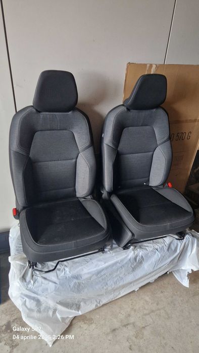 Scaune  bancheta interior complet renault captur 2022