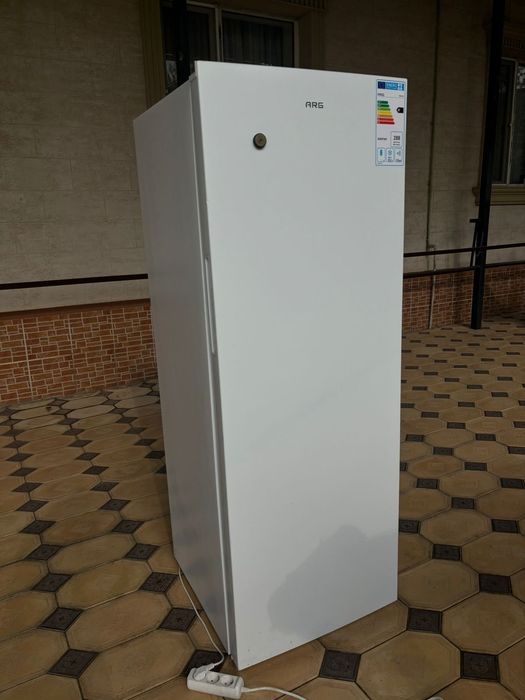 Вертикальный Морозильник ARG