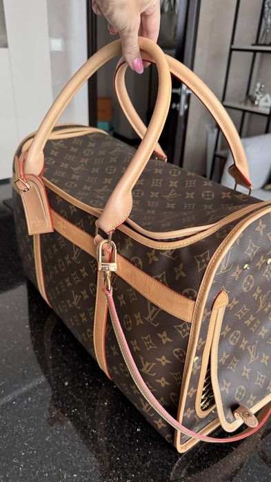 Чанта за куче LV