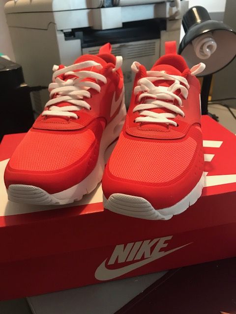 NIKE Air Max Vision