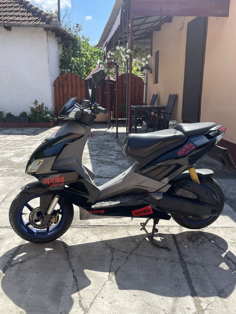 Aprilia SR 50 Factory 2012