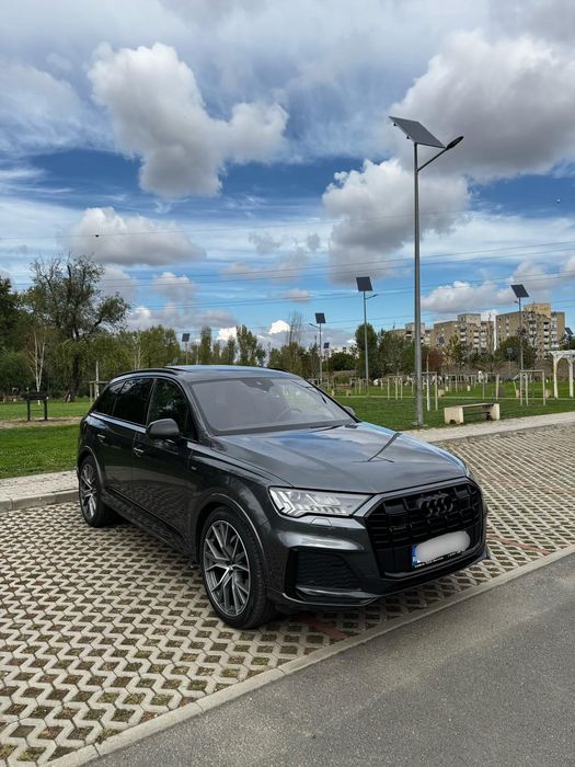 Audi Q7 model 2021, 98k km impecabil
