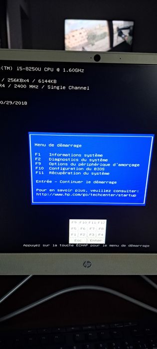 Calculator HP All-in-One - 24-f00xx I5 Gen 8