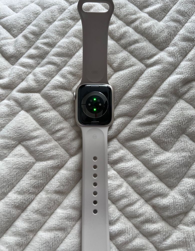 Apple Watch series8 часы