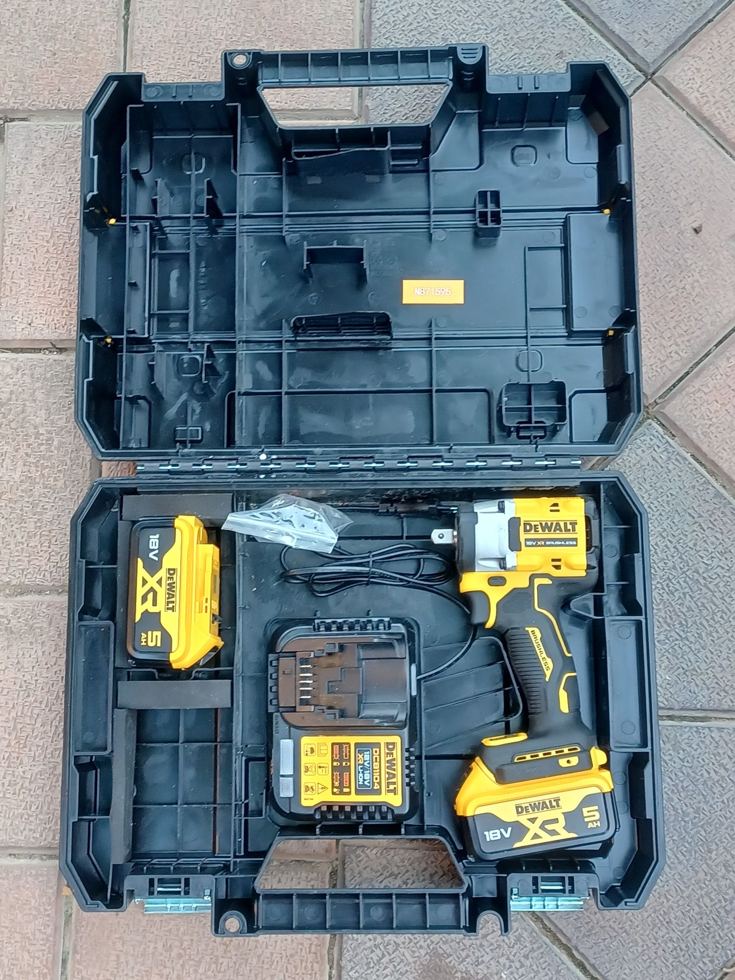 Impact  DEWALT  cu pătrat  1/2 nou 0 km fabr. 2024