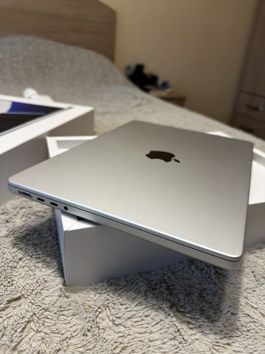 Macbook Pro 14 M1 2021