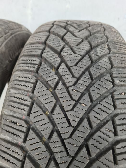 2 бр. зимни гуми 215/65/15 Continental 8 mm DOT 2613