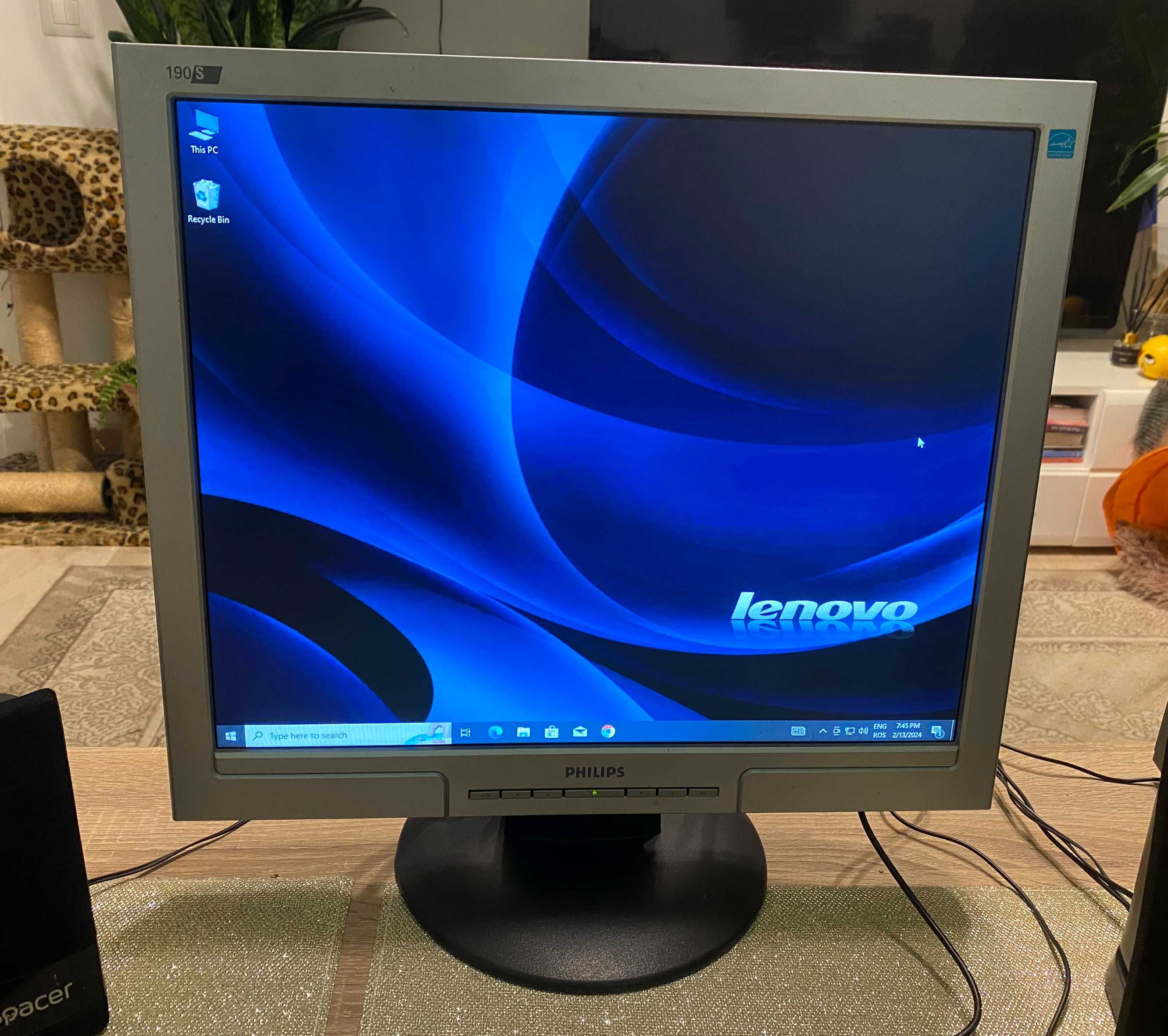 Monitor LCD PHILIPS 190S, 5ms 19 inch - patrat - retro