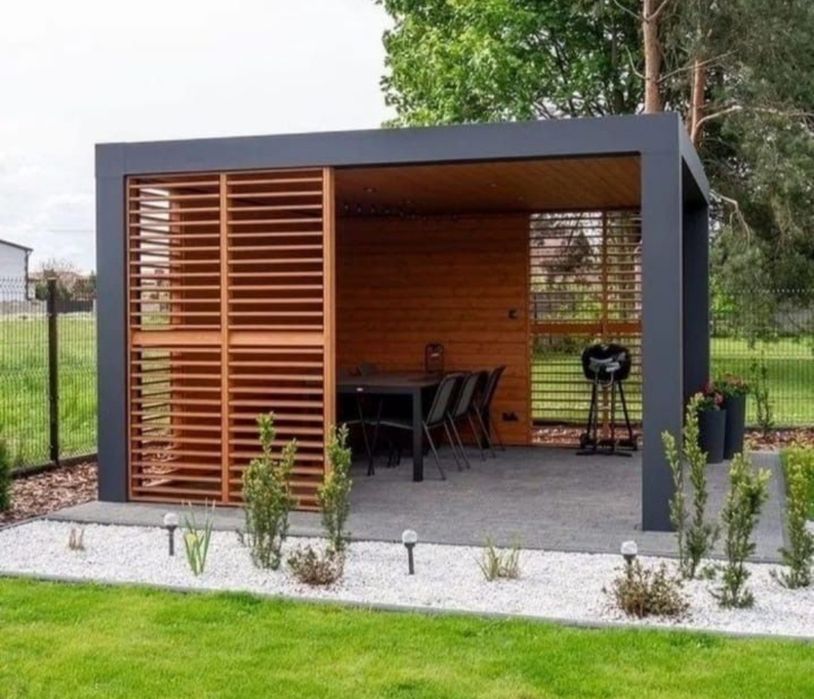 Construim foișoare și magazin din lemn