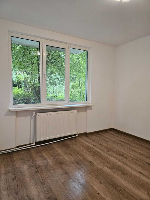 Apartament,decomandat,2 camere,Str.Mihai Eminescu!