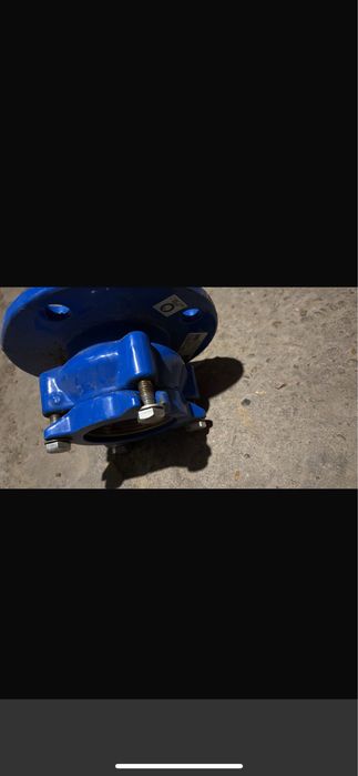 Vand adaptoare de flansa si contoare de apa rece