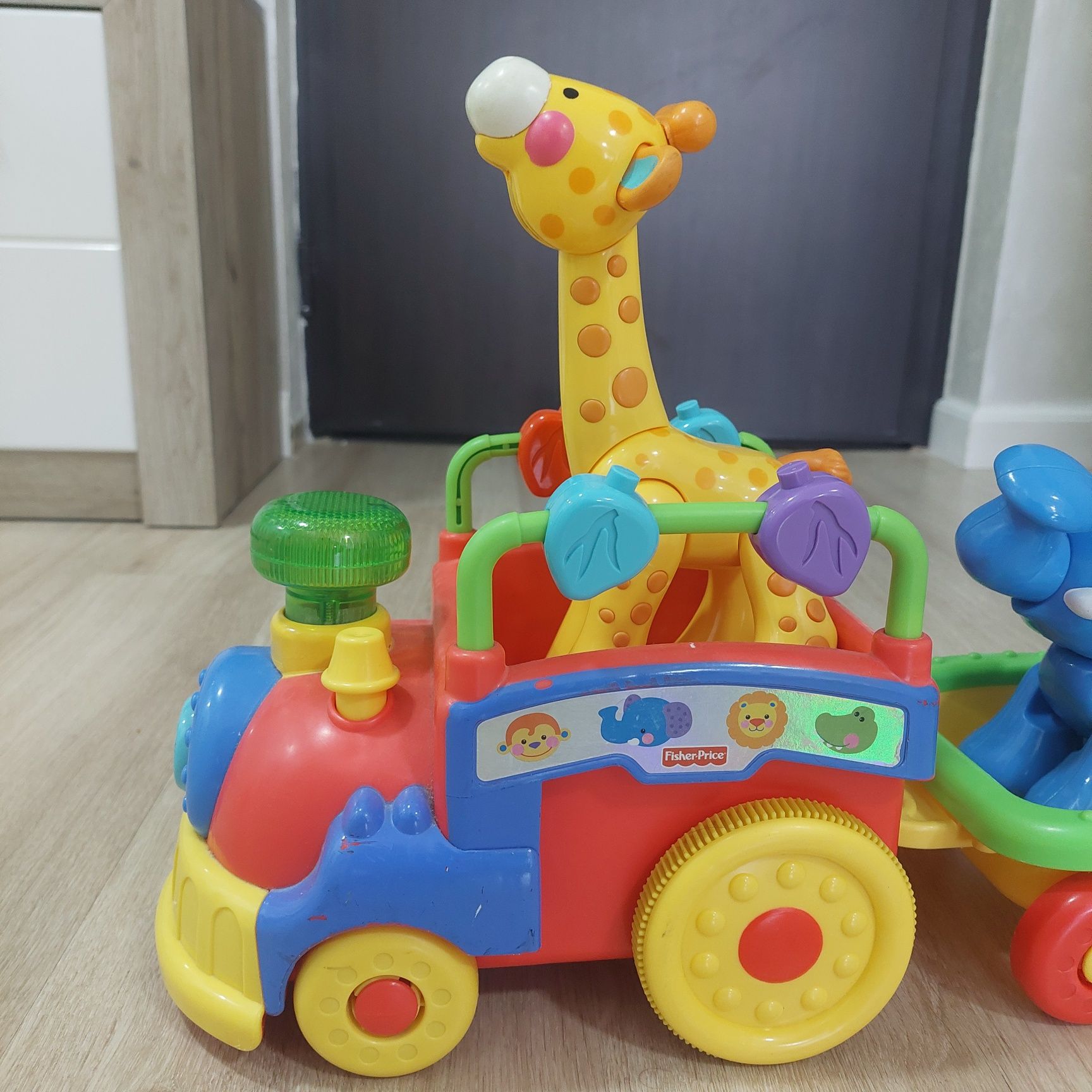 Trenulet cu sunete și miscare fisher price