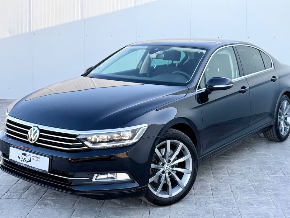 Volkswagen Passat 2.0 tdi 150cp faruri adaptive manual Garantie/Rate Fixe/Livrare