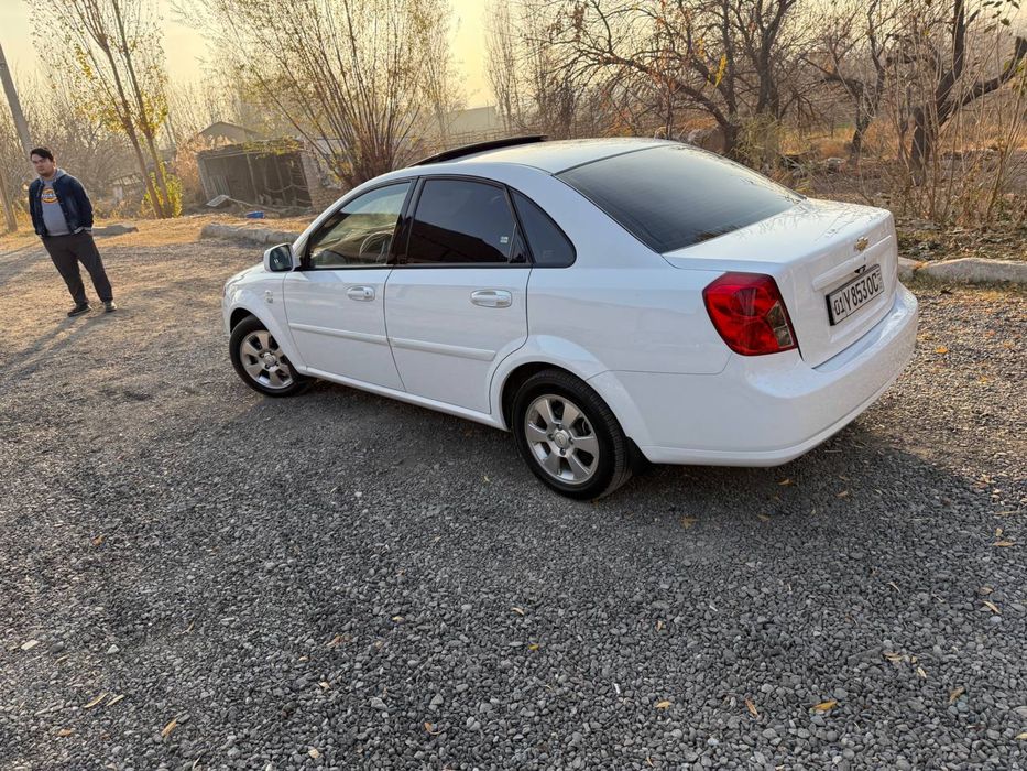 Gentra 3 pozisya avtomat sotiladi