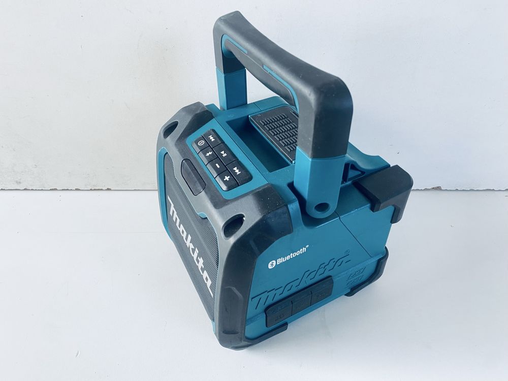 Radio makita cu bluetooth