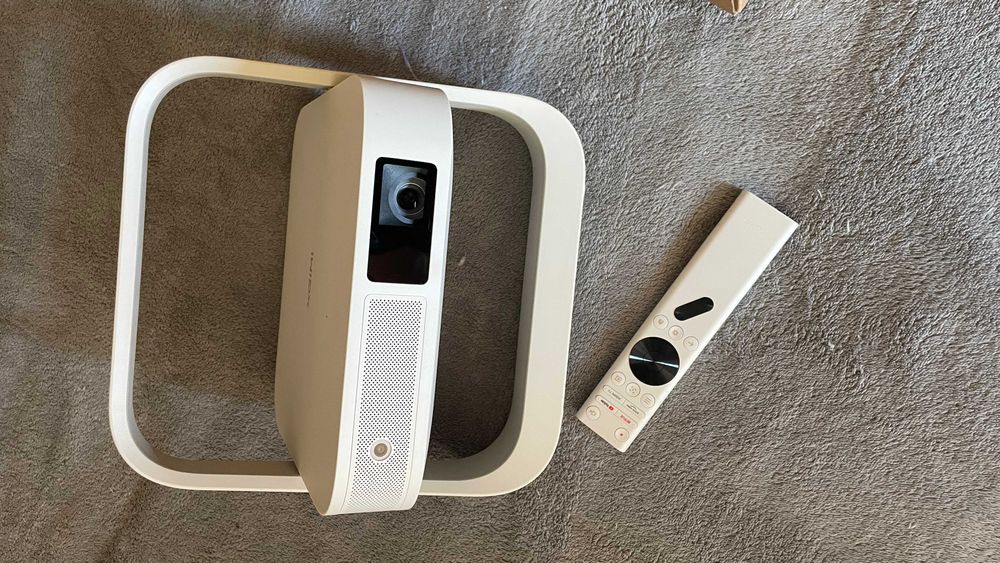 Proiector XGIMI Elfin Flip – ca nou, folosit doar de câteva ori