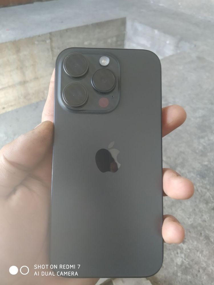 Iphone 15 pro Black Titanium 256gb e-sim