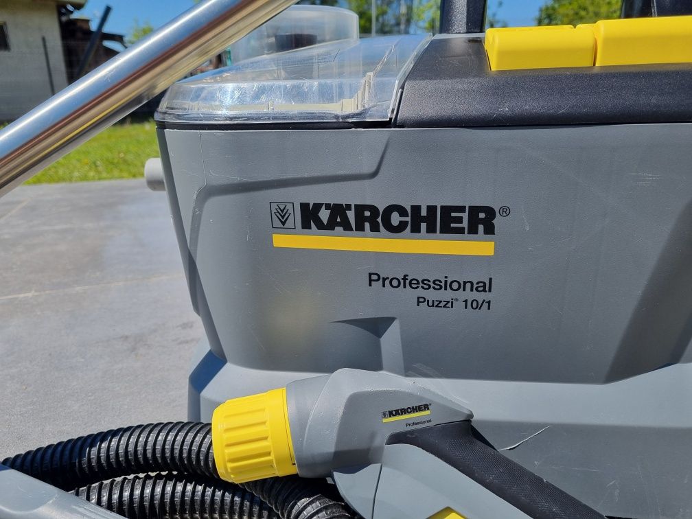 Aparat de curățat cu spray-extracție Karcher Puzzi 10/1