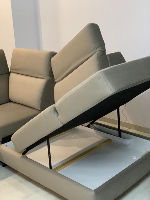 Vând canapea Calvaro  extensibila colțar capucino de Mobelhaus