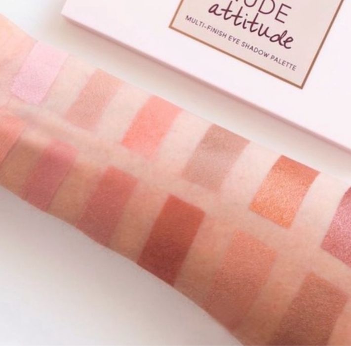 Laura Geller New York Nude Attitude Eyeshadow Palette 12 Shades