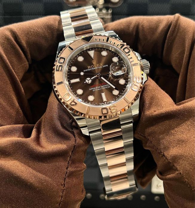 rolex yacht - master chocolate dial